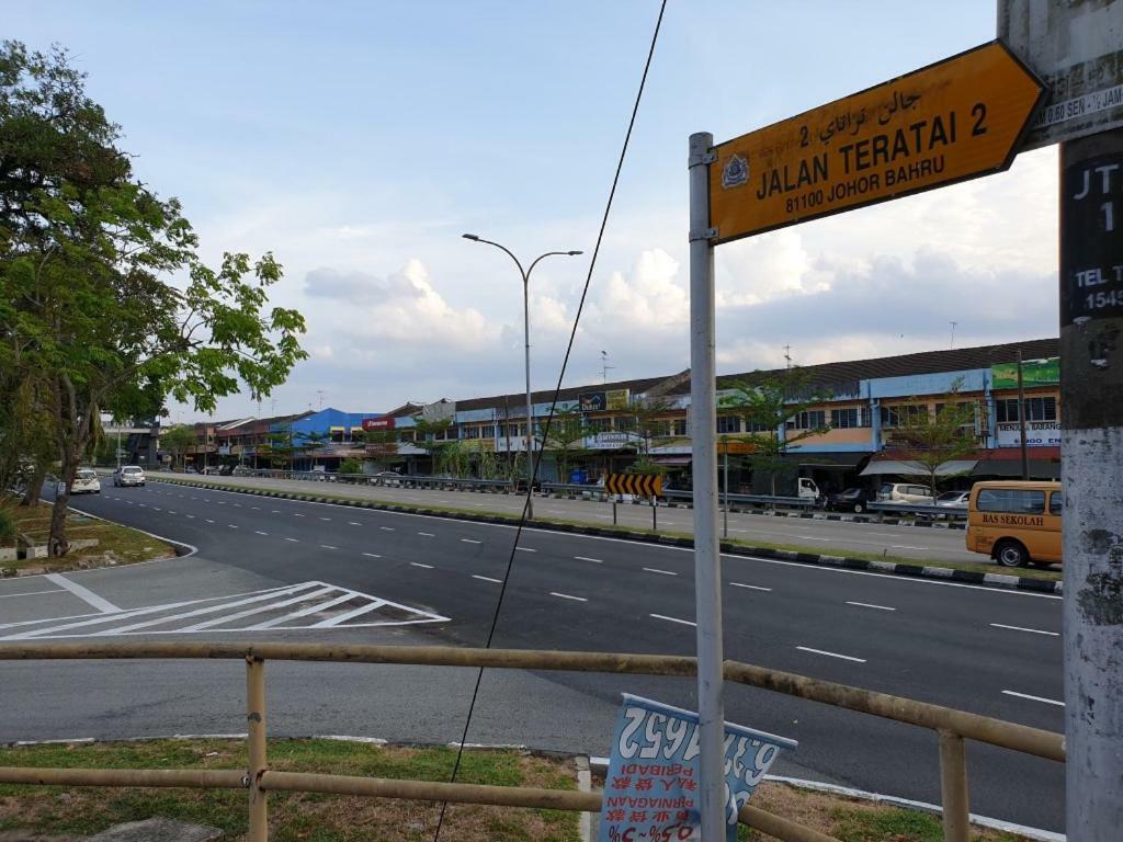 Fully Hotel Johor Jaya Johor Bahru Buitenkant foto